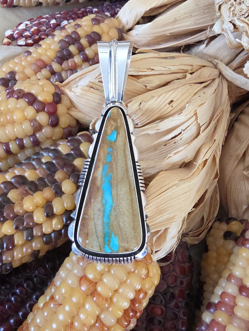 Fabulous NWOT Native American Boulder Turquoise Pendant By Mary Ellen Pease 🤎🩵